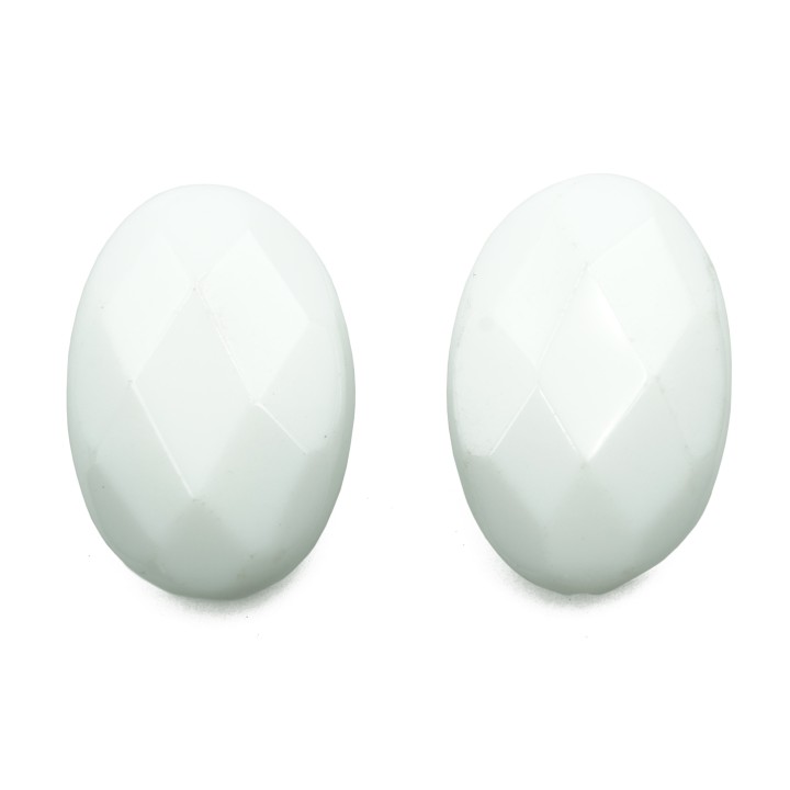 Piedra Natural 22x30mm Oval Facetado Syn White