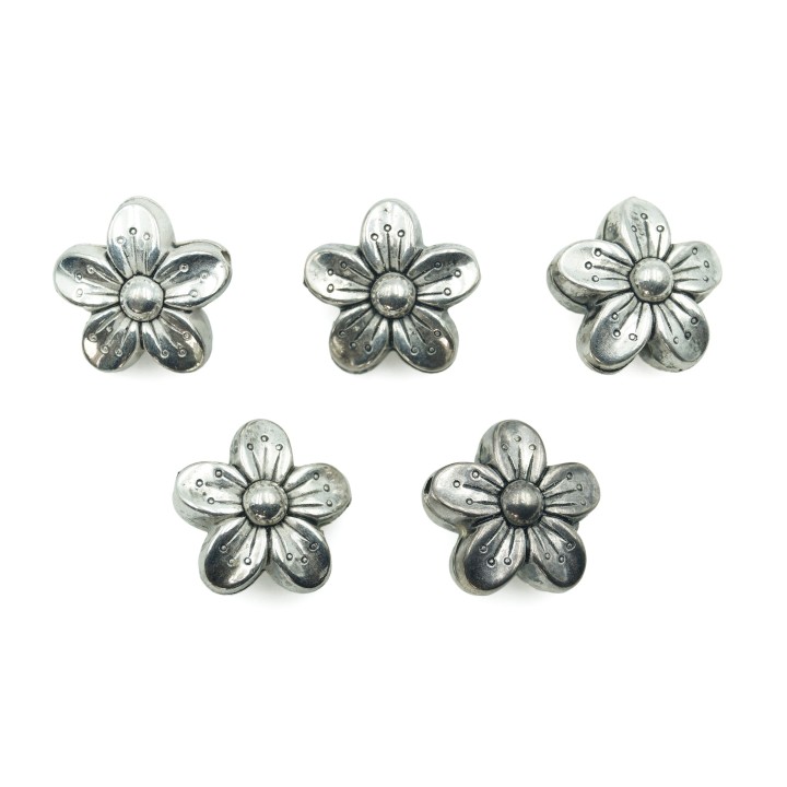 Flor 16x8mm de plastico para collar pulsera y aretes