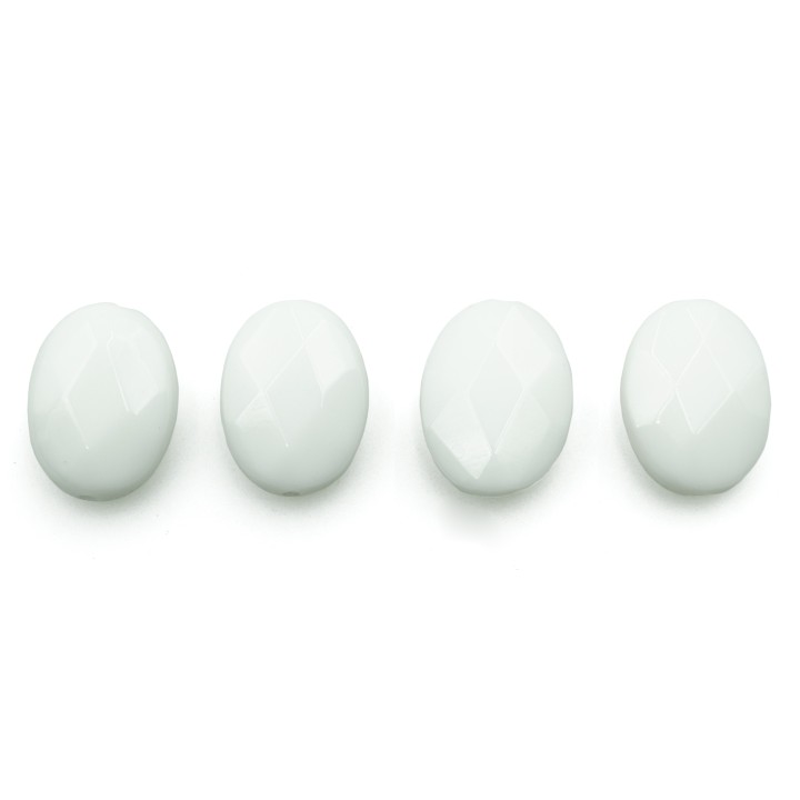 Piedra Natural 16x12mm Oval Syn White