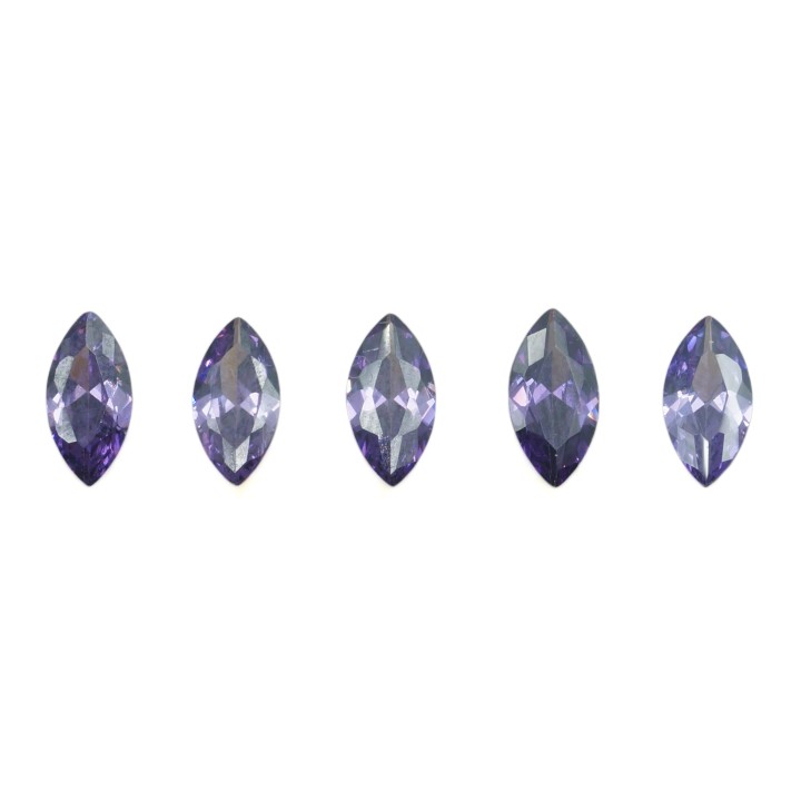 Zirconia de 18x9mm Forma navet Empaque de 30pz