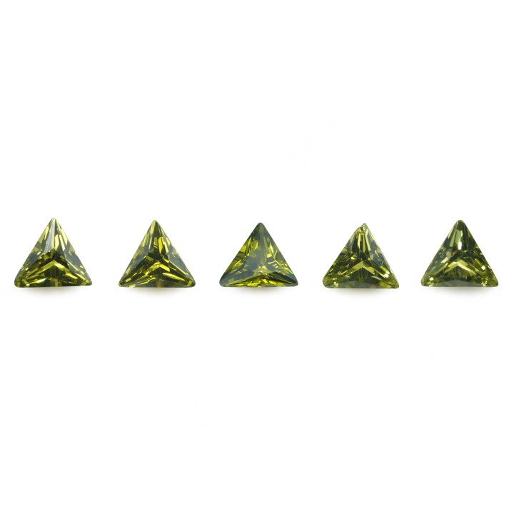 Zirconia 4X4mm triangulo