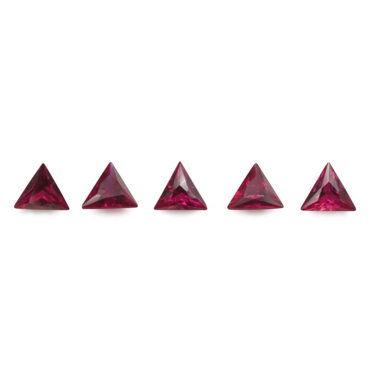 Zirconia 4X4mm triangulo