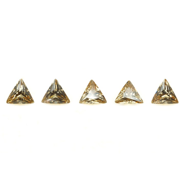 Zirconia 10X10mm triangulo